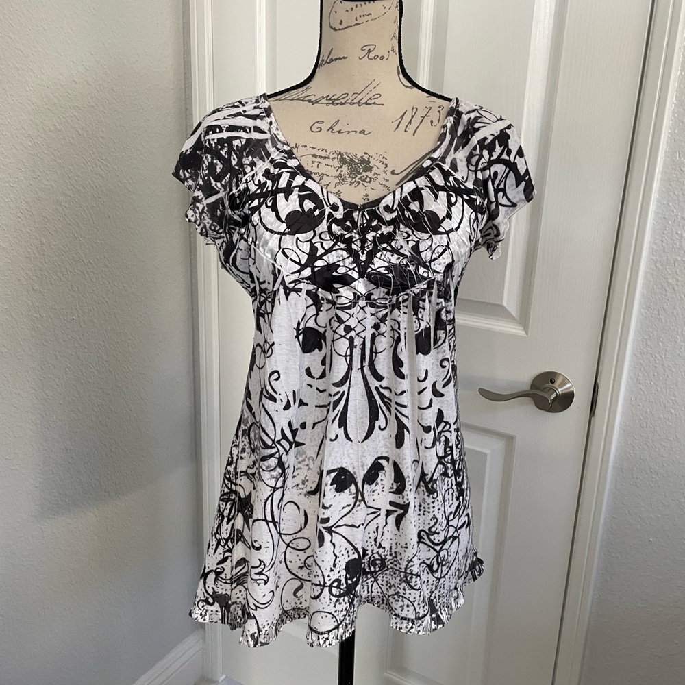Unity world wear top